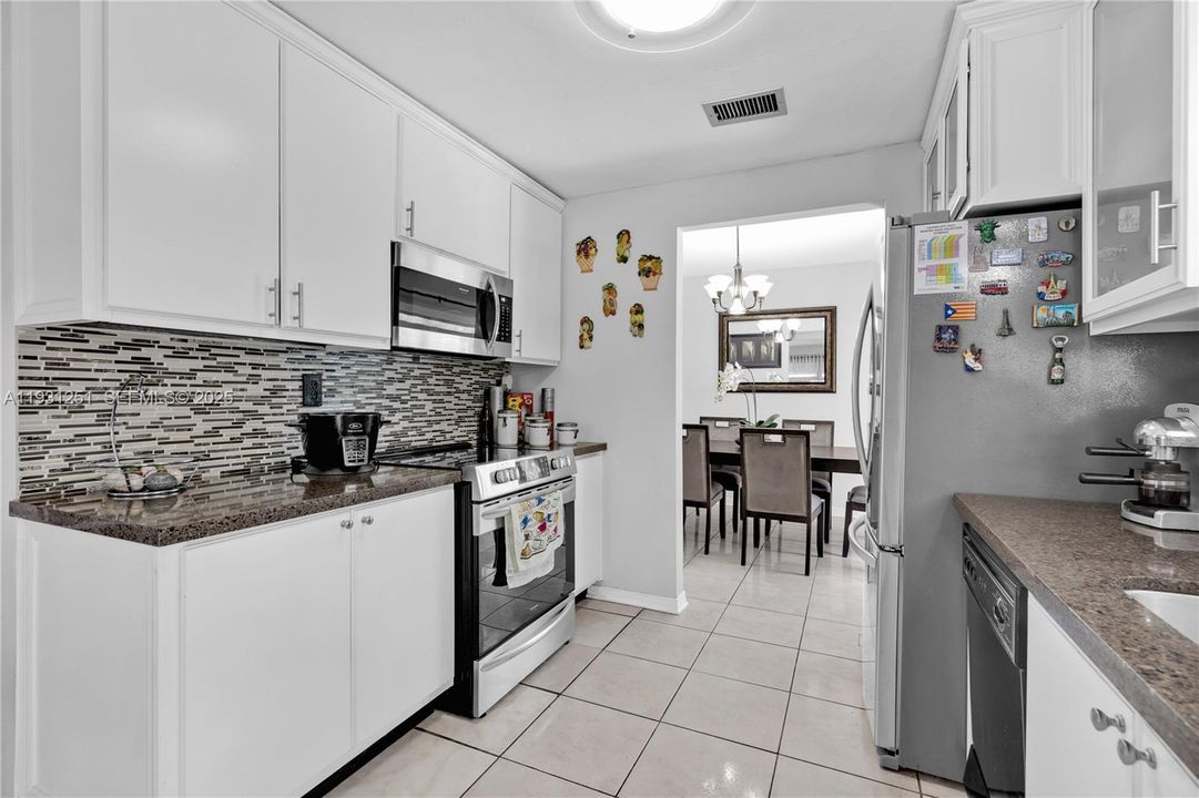 待售: $710,000 (3 贝兹, 2 浴室, 1457 平方英尺)