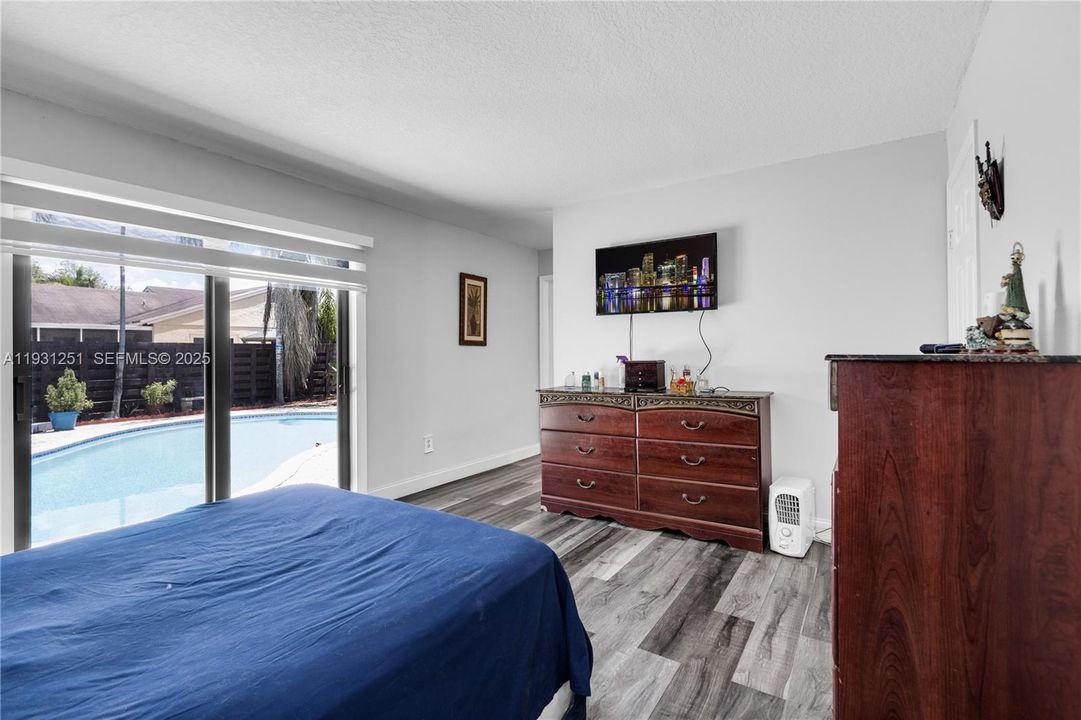 待售: $710,000 (3 贝兹, 2 浴室, 1457 平方英尺)