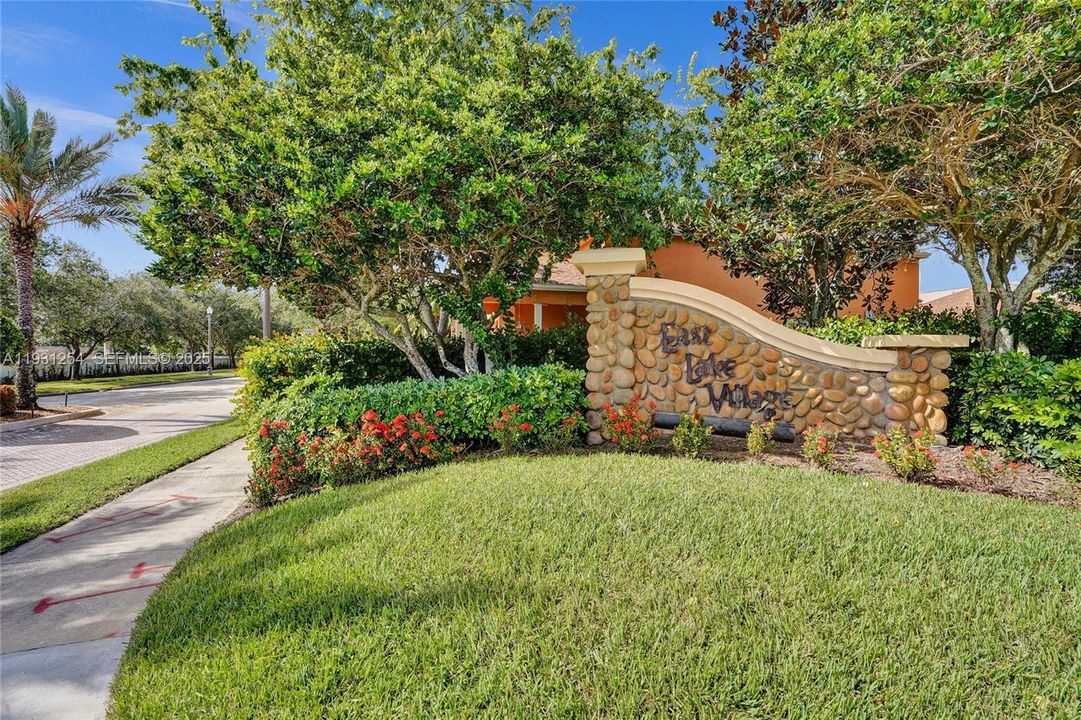 For Rent: $2,400 (3 beds, 2 baths, 1275 Square Feet)