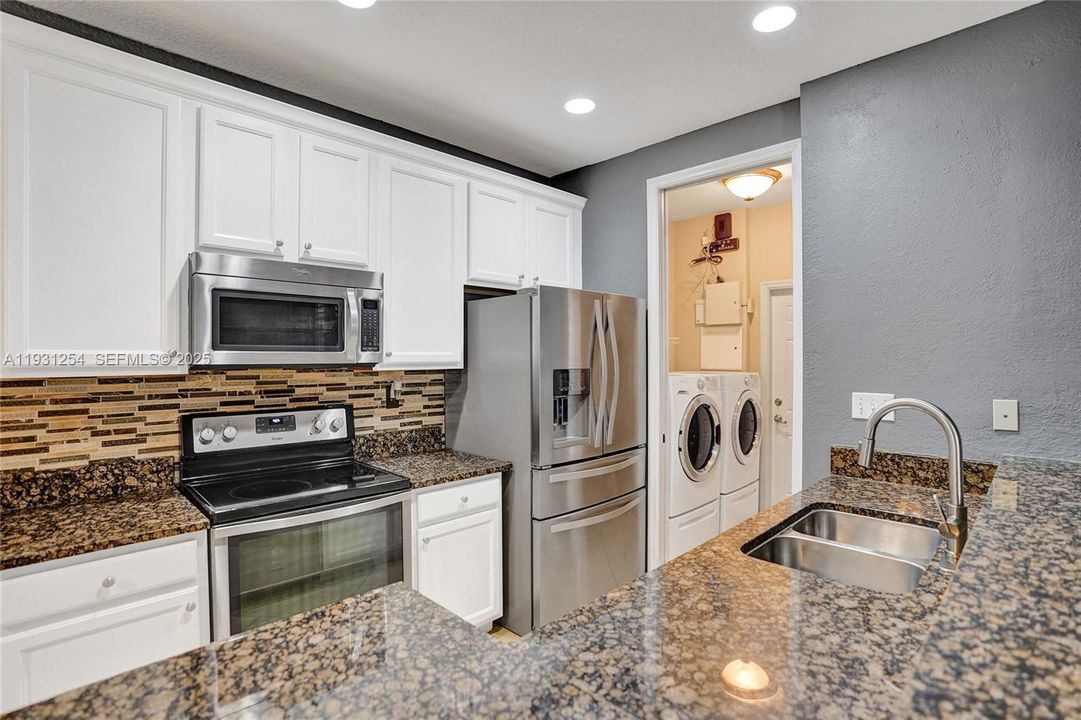 For Rent: $2,400 (3 beds, 2 baths, 1275 Square Feet)