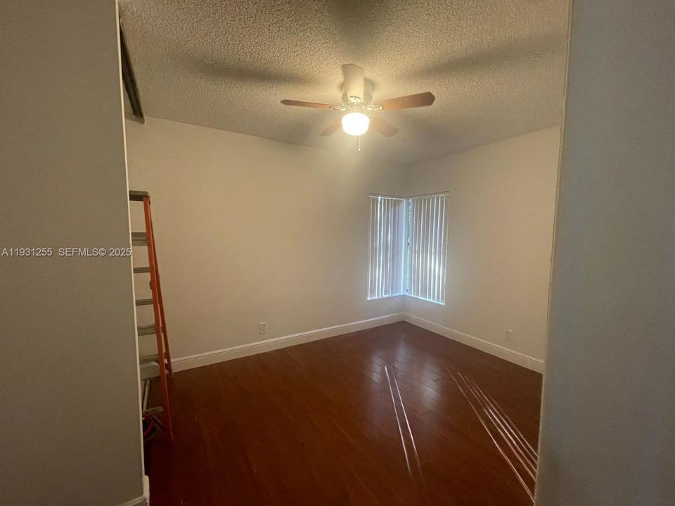 В аренду: $2,550 (3 спален, 2 ванн, 1222 Квадратных фут)