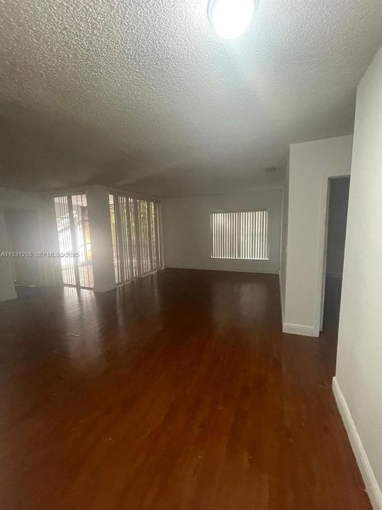 В аренду: $2,550 (3 спален, 2 ванн, 1222 Квадратных фут)