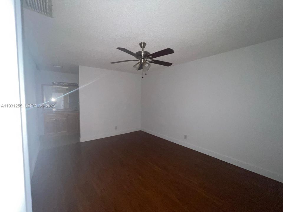 В аренду: $2,550 (3 спален, 2 ванн, 1222 Квадратных фут)