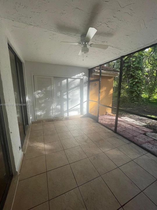 В аренду: $2,550 (3 спален, 2 ванн, 1222 Квадратных фут)