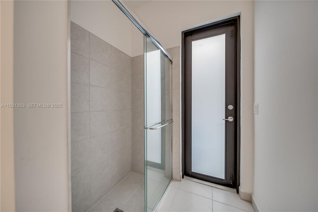 В аренду: $6,250 (4 спален, 3 ванн, 3631 Квадратных фут)