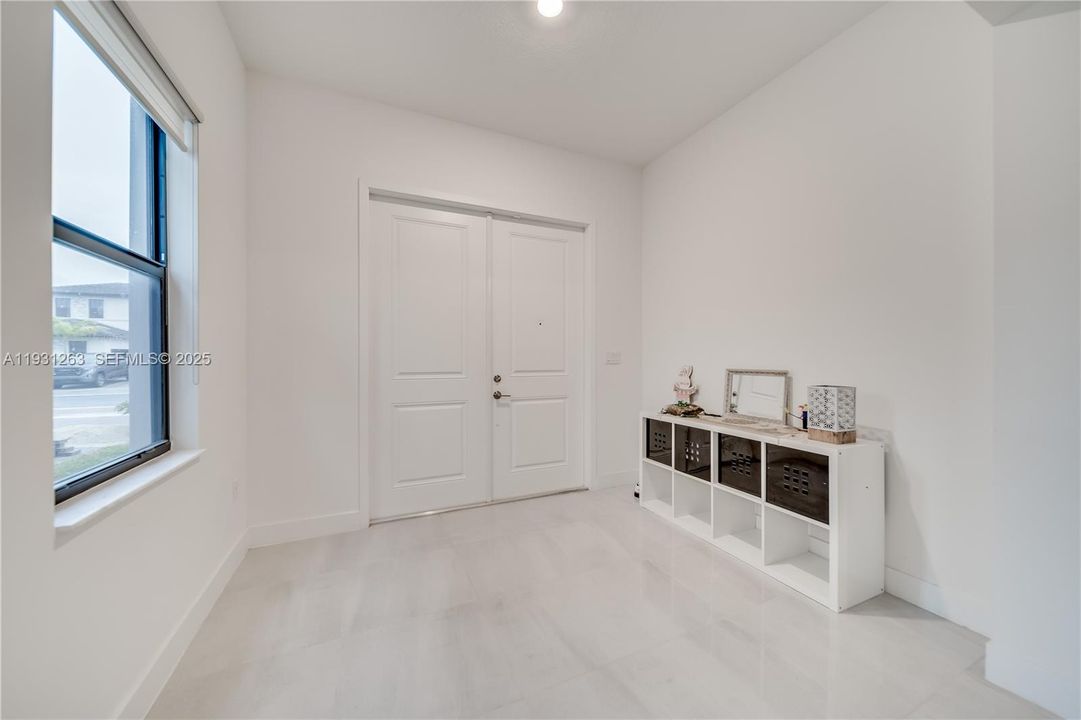 В аренду: $6,250 (4 спален, 3 ванн, 3631 Квадратных фут)