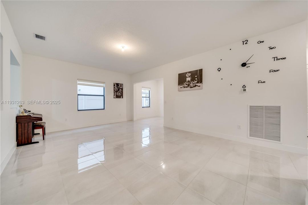 В аренду: $6,250 (4 спален, 3 ванн, 3631 Квадратных фут)