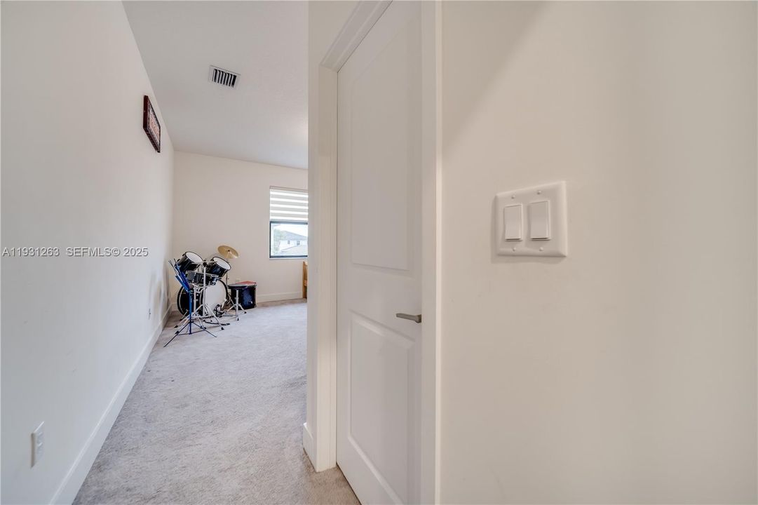 В аренду: $6,250 (4 спален, 3 ванн, 3631 Квадратных фут)