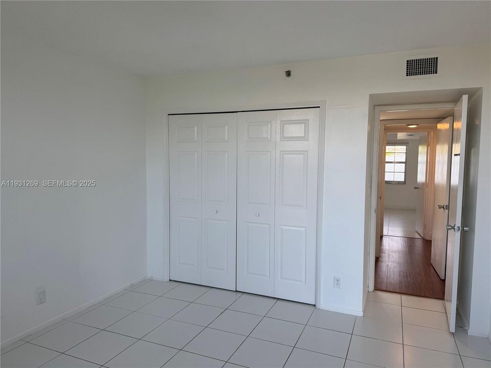 For Sale: $295,000 (3 beds, 2 baths, 1620 Square Feet)