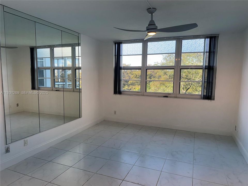 For Sale: $295,000 (3 beds, 2 baths, 1620 Square Feet)