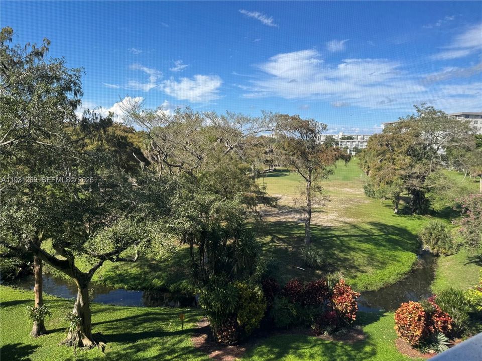 For Sale: $295,000 (3 beds, 2 baths, 1620 Square Feet)