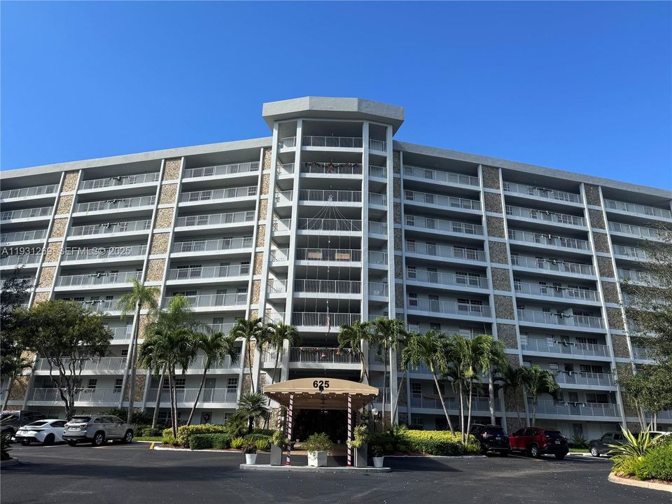 For Sale: $295,000 (3 beds, 2 baths, 1620 Square Feet)