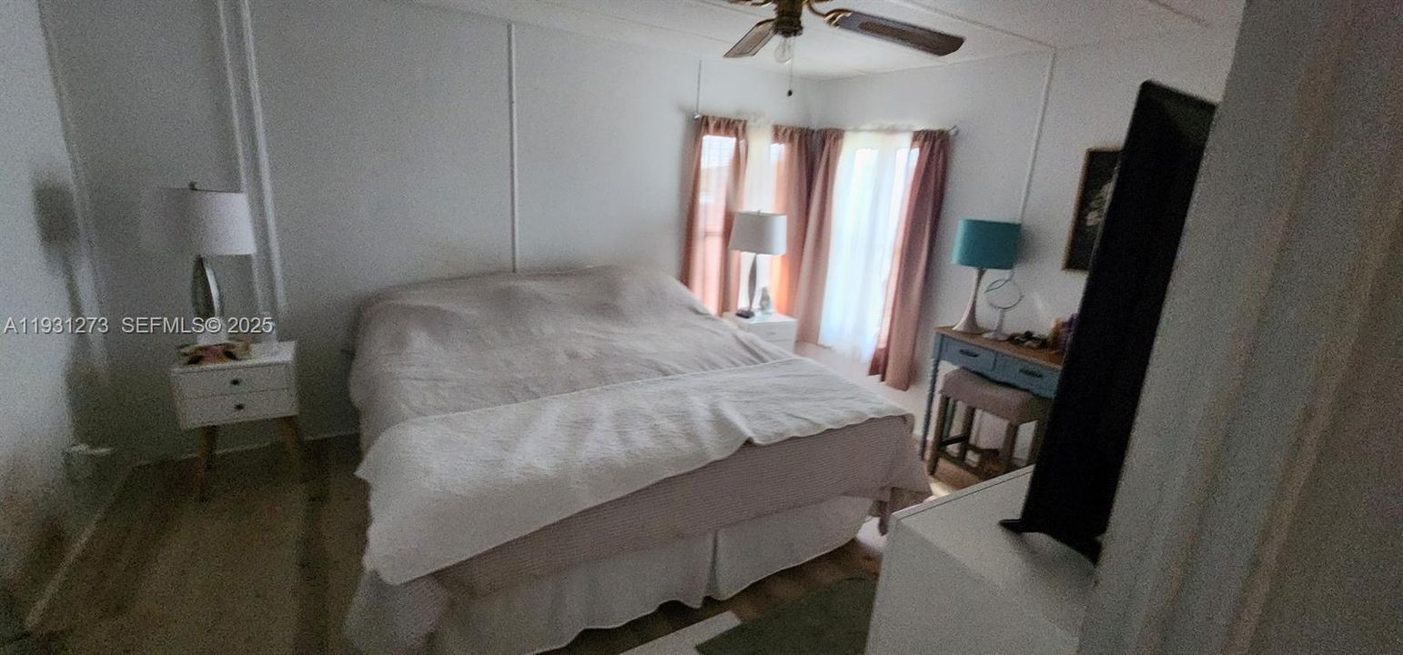 待售: $185,000 (2 贝兹, 2 浴室, 0 平方英尺)