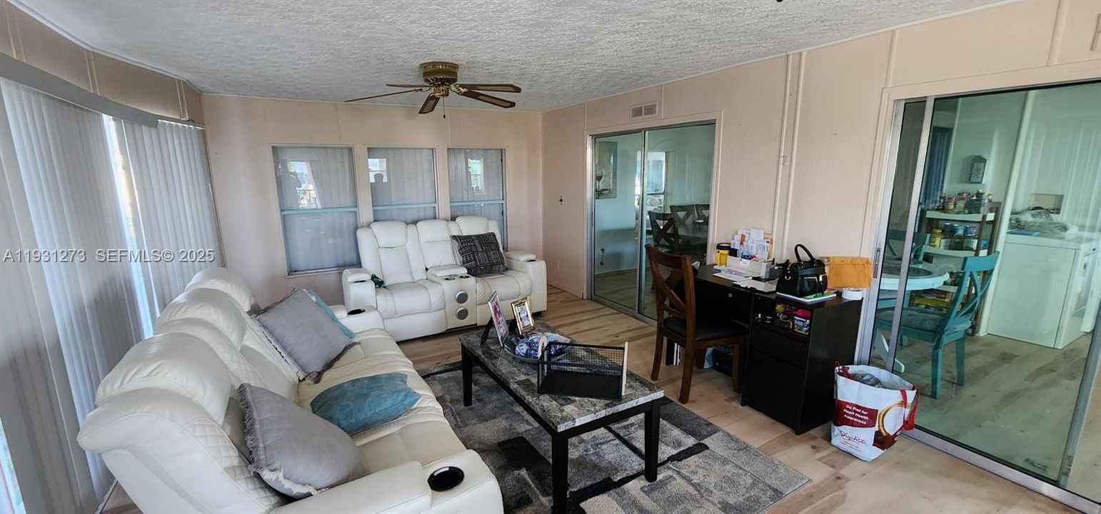 待售: $185,000 (2 贝兹, 2 浴室, 0 平方英尺)