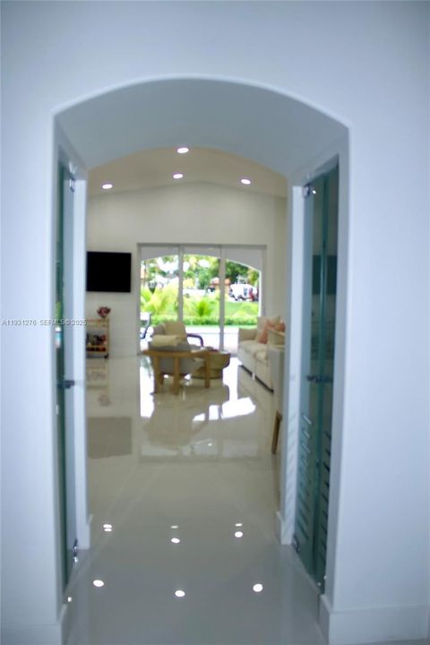 For Rent: $5,000 (4 beds, 3 baths, 1555 Square Feet)