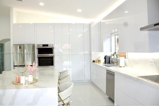 For Rent: $5,000 (4 beds, 3 baths, 1555 Square Feet)