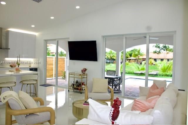 For Rent: $5,000 (4 beds, 3 baths, 1555 Square Feet)