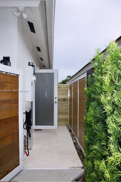 For Rent: $5,000 (4 beds, 3 baths, 1555 Square Feet)