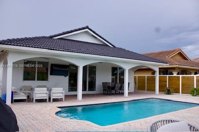 For Rent: $5,000 (4 beds, 3 baths, 1555 Square Feet)