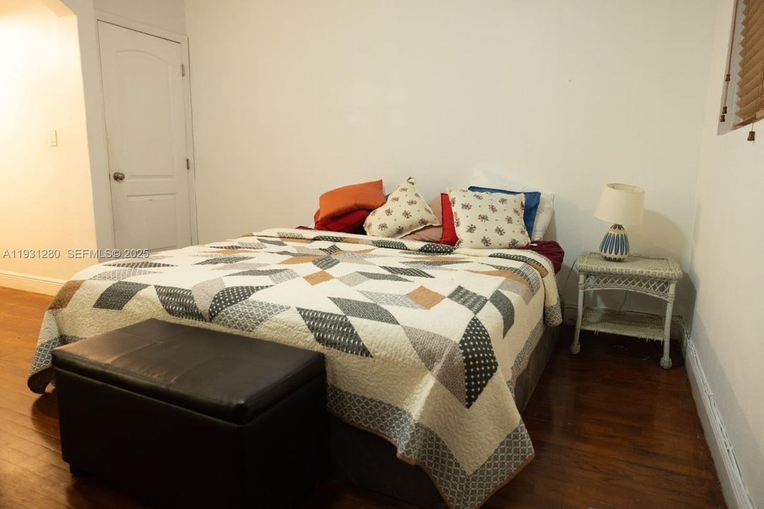 В аренду: $1,400 (3 спален, 2 ванн, 450 Квадратных фут)