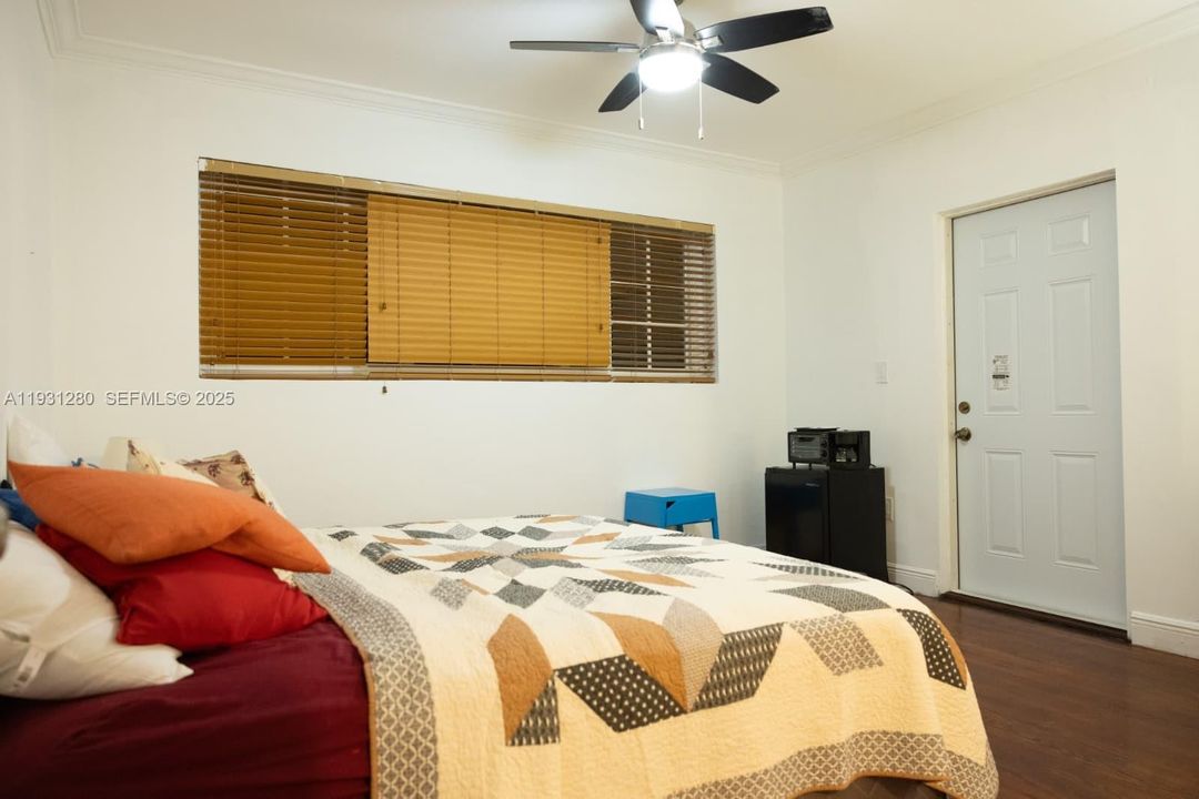 В аренду: $1,400 (3 спален, 2 ванн, 450 Квадратных фут)