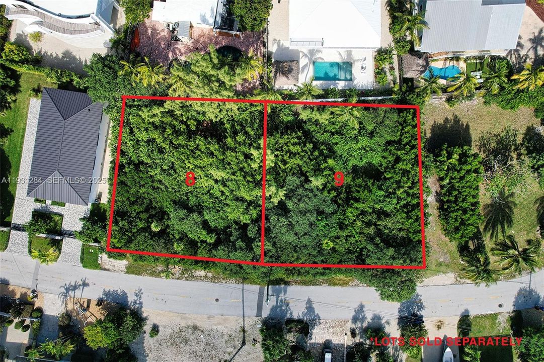 На продажу: $475,000 (0.21 acres)