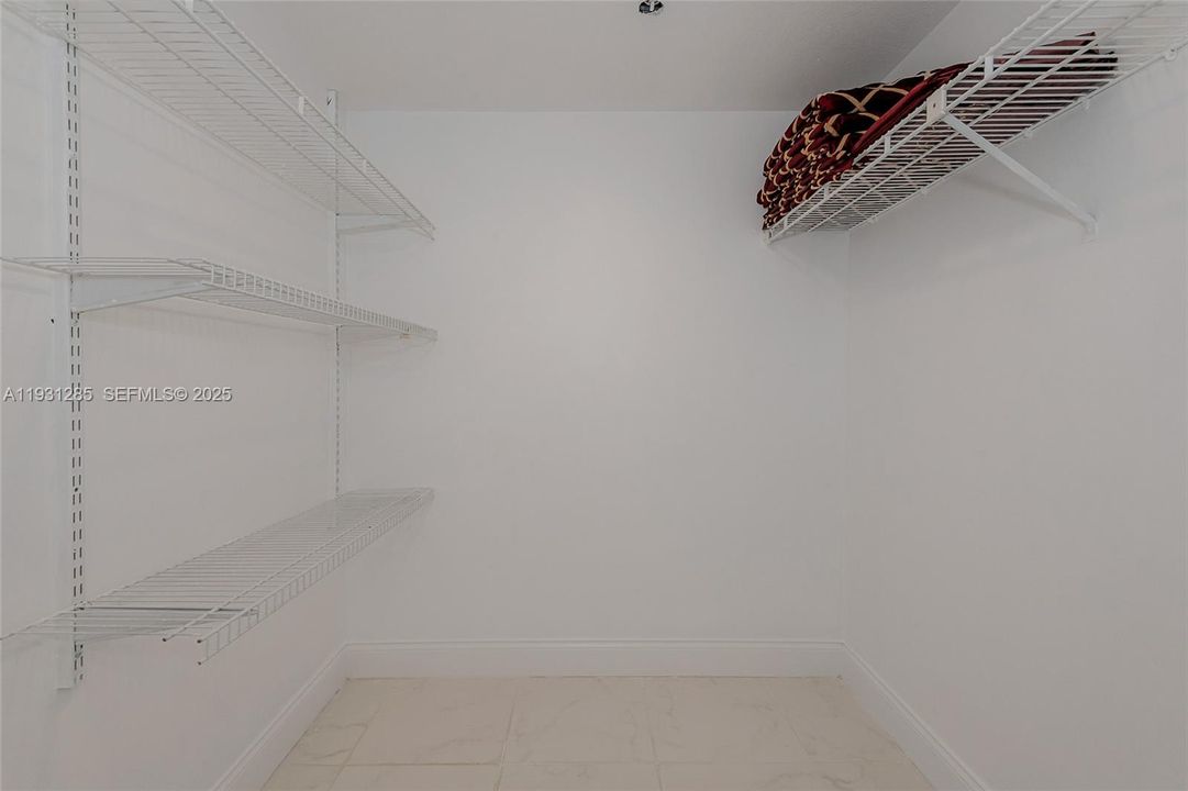 出租: $2,400 (3 贝兹, 2 浴室, 1620 平方英尺)