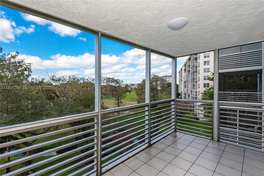 出租: $2,400 (3 贝兹, 2 浴室, 1620 平方英尺)