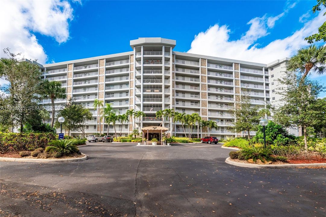 出租: $2,400 (3 贝兹, 2 浴室, 1620 平方英尺)