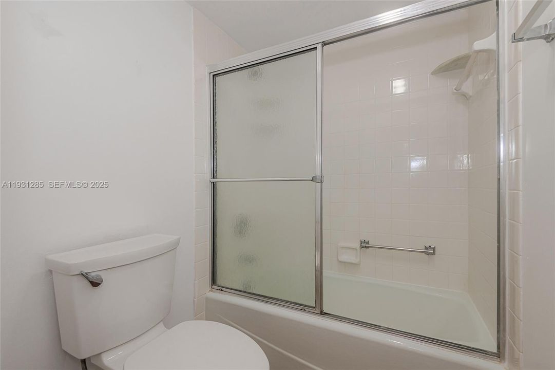 出租: $2,400 (3 贝兹, 2 浴室, 1620 平方英尺)