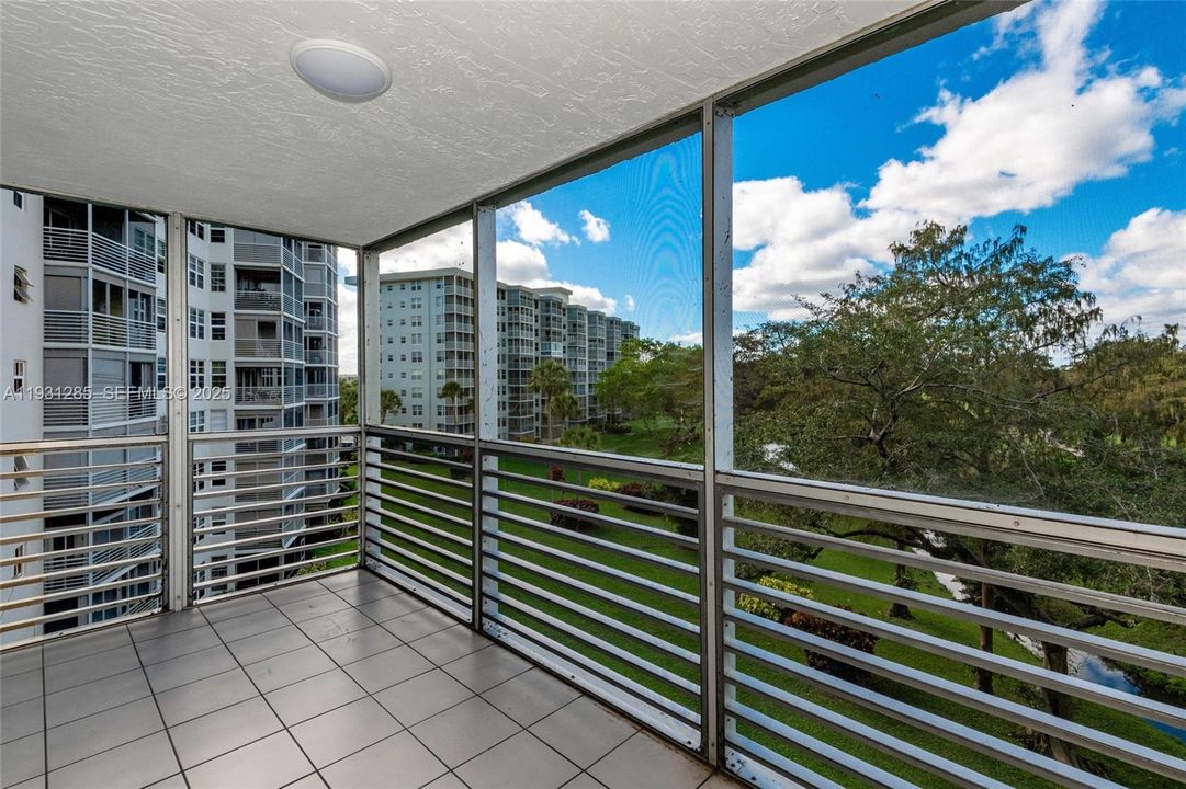 出租: $2,400 (3 贝兹, 2 浴室, 1620 平方英尺)