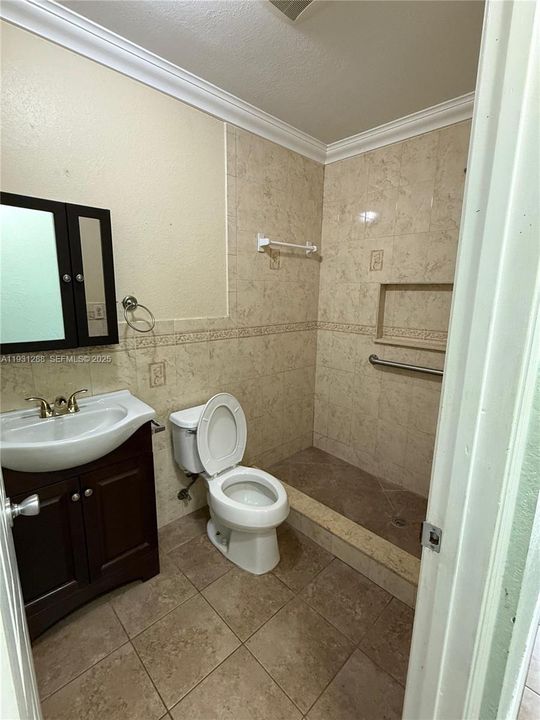 Second Unit Bathroom