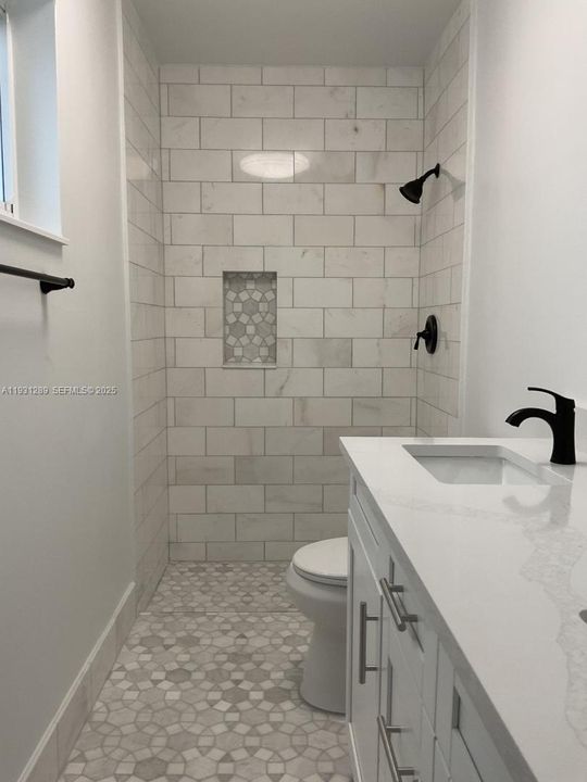 For Rent: $3,800 (3 beds, 2 baths, 1422 Square Feet)