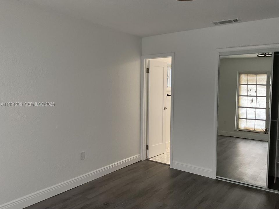 For Rent: $3,800 (3 beds, 2 baths, 1422 Square Feet)