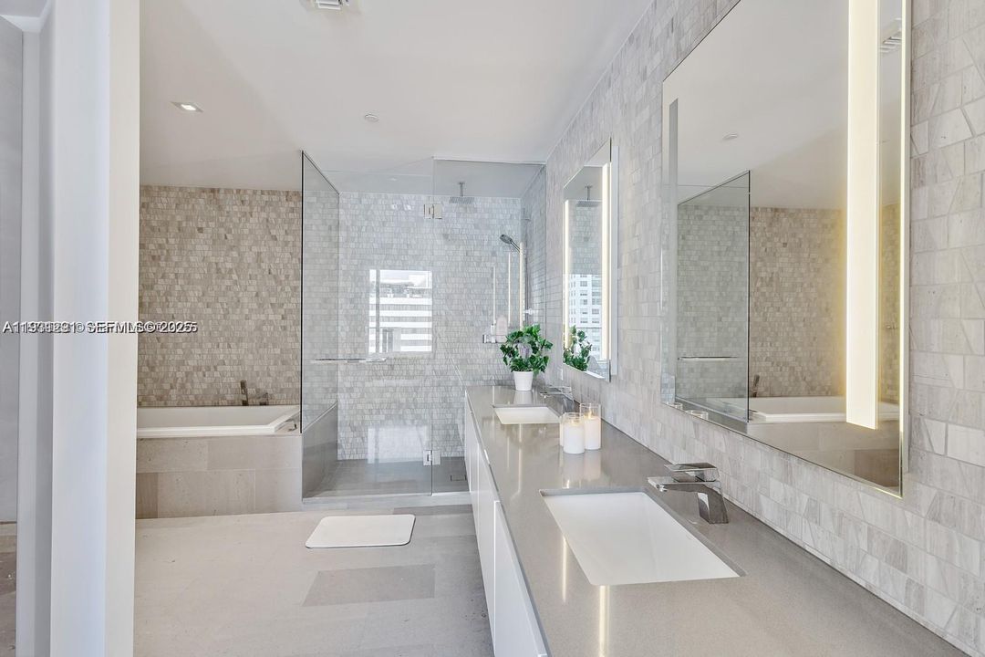 For Rent: $6,500 (2 beds, 2 baths, 1393 Square Feet)