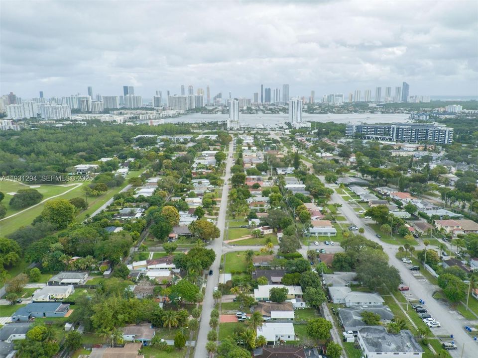 En Venta: $520,000 (3 camas, 2 baños, 1254 Pies cuadrados)