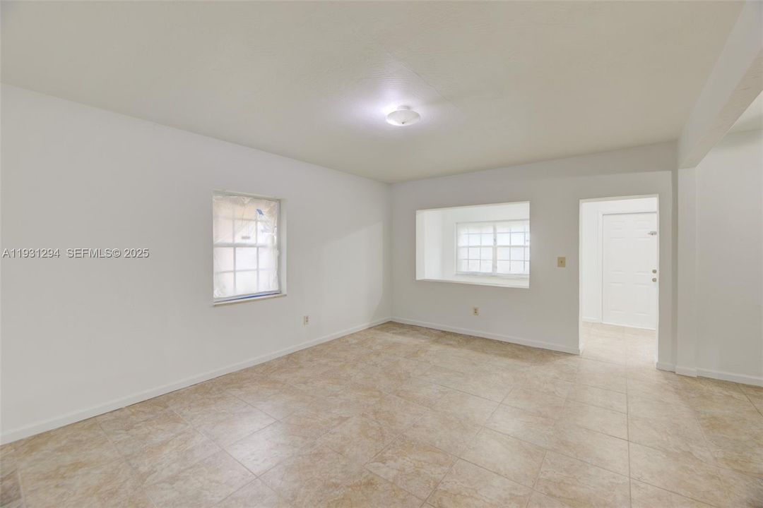 En Venta: $520,000 (3 camas, 2 baños, 1254 Pies cuadrados)