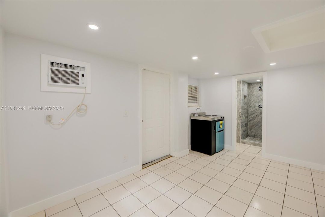 En Venta: $520,000 (3 camas, 2 baños, 1254 Pies cuadrados)