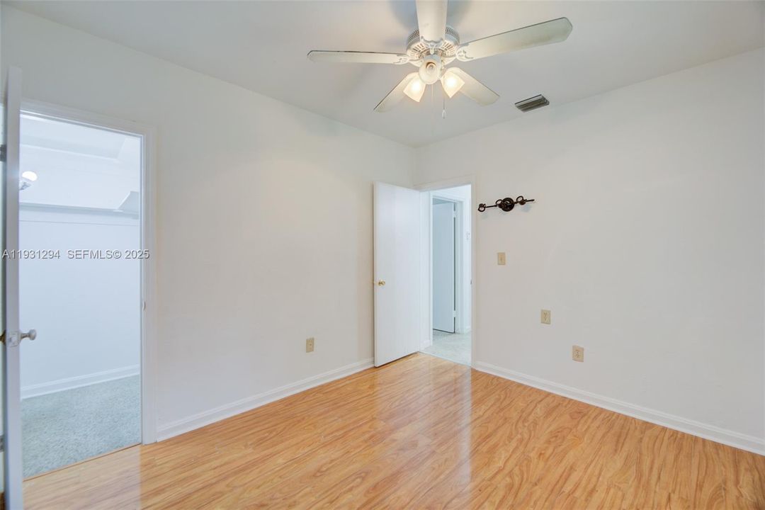 En Venta: $520,000 (3 camas, 2 baños, 1254 Pies cuadrados)