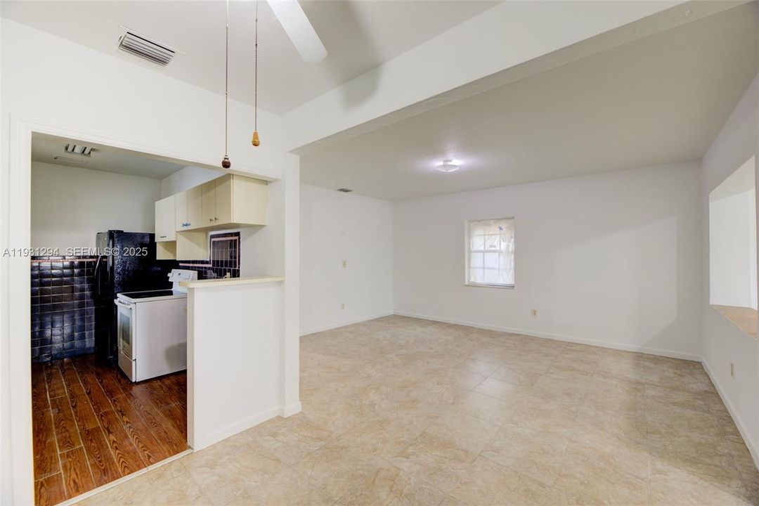 En Venta: $520,000 (3 camas, 2 baños, 1254 Pies cuadrados)