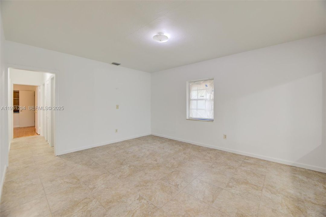 En Venta: $520,000 (3 camas, 2 baños, 1254 Pies cuadrados)