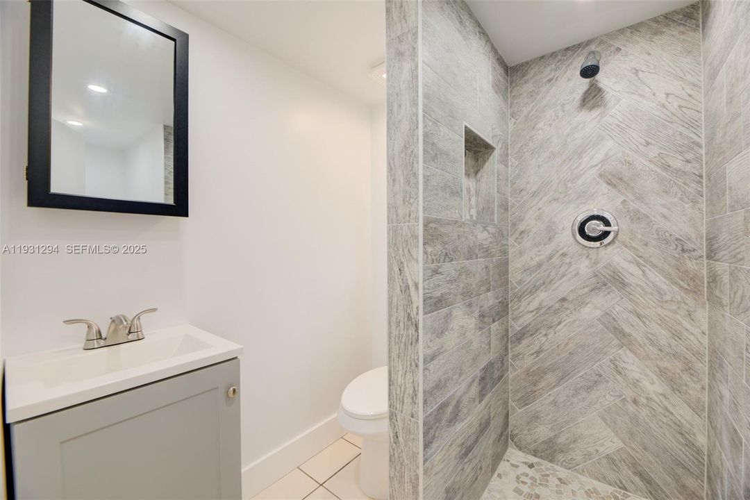 En Venta: $520,000 (3 camas, 2 baños, 1254 Pies cuadrados)