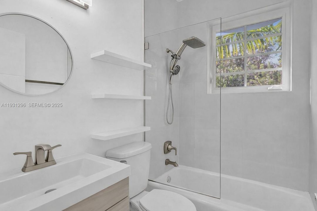 В аренду: $2,895 (1 спален, 1 ванн, 710 Квадратных фут)