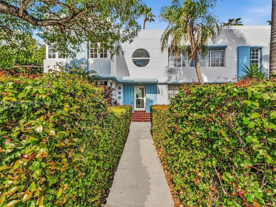 В аренду: $2,895 (1 спален, 1 ванн, 710 Квадратных фут)