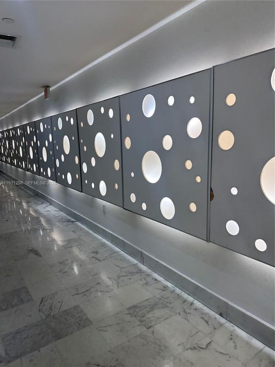 For Sale: $379,000 (0 beds, 1 baths, 619 Square Feet)