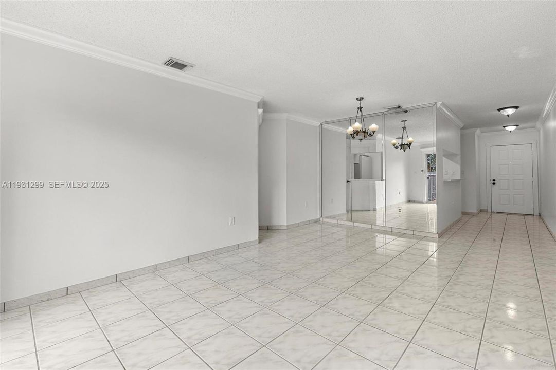 В аренду: $2,700 (3 спален, 2 ванн, 1081 Квадратных фут)