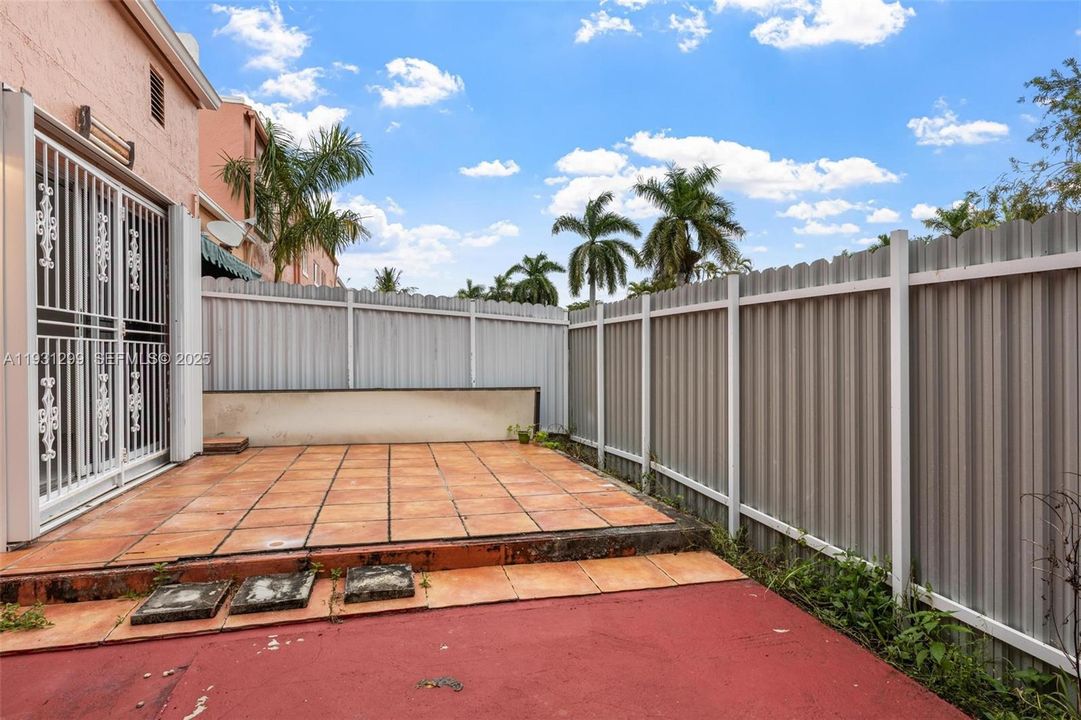 В аренду: $2,700 (3 спален, 2 ванн, 1081 Квадратных фут)