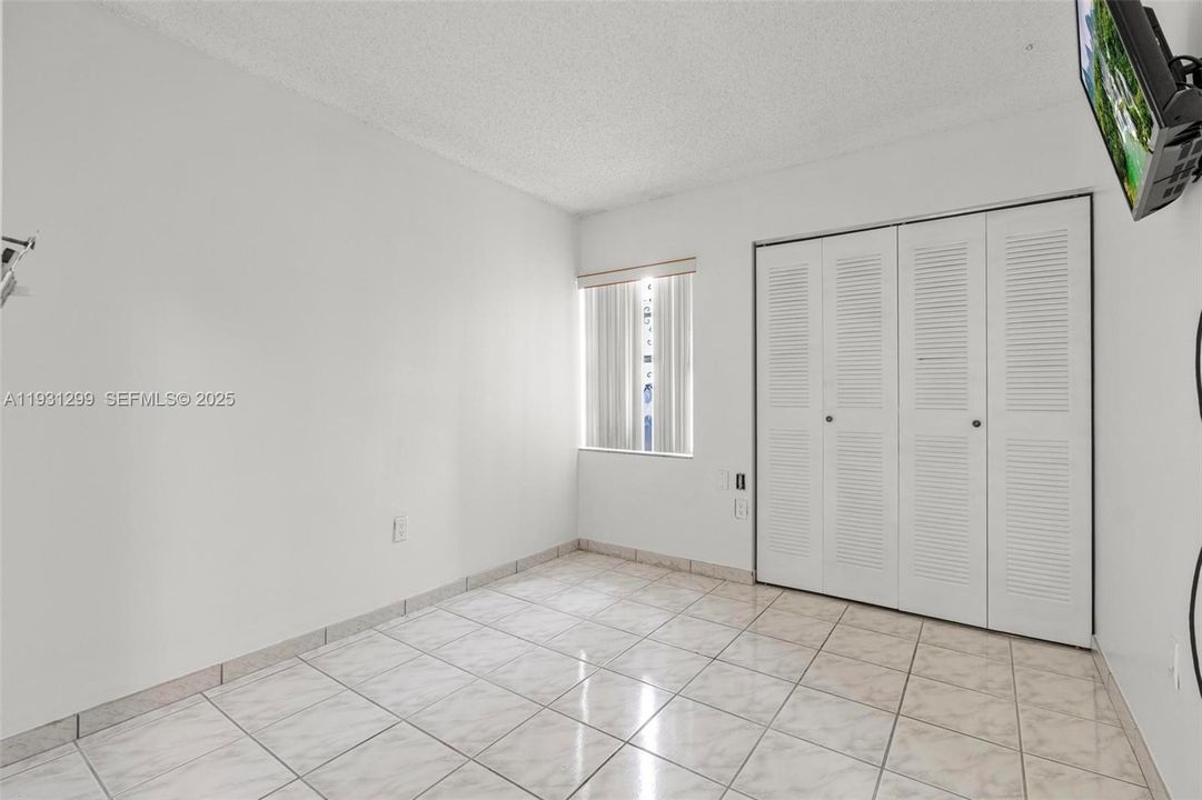 В аренду: $2,700 (3 спален, 2 ванн, 1081 Квадратных фут)