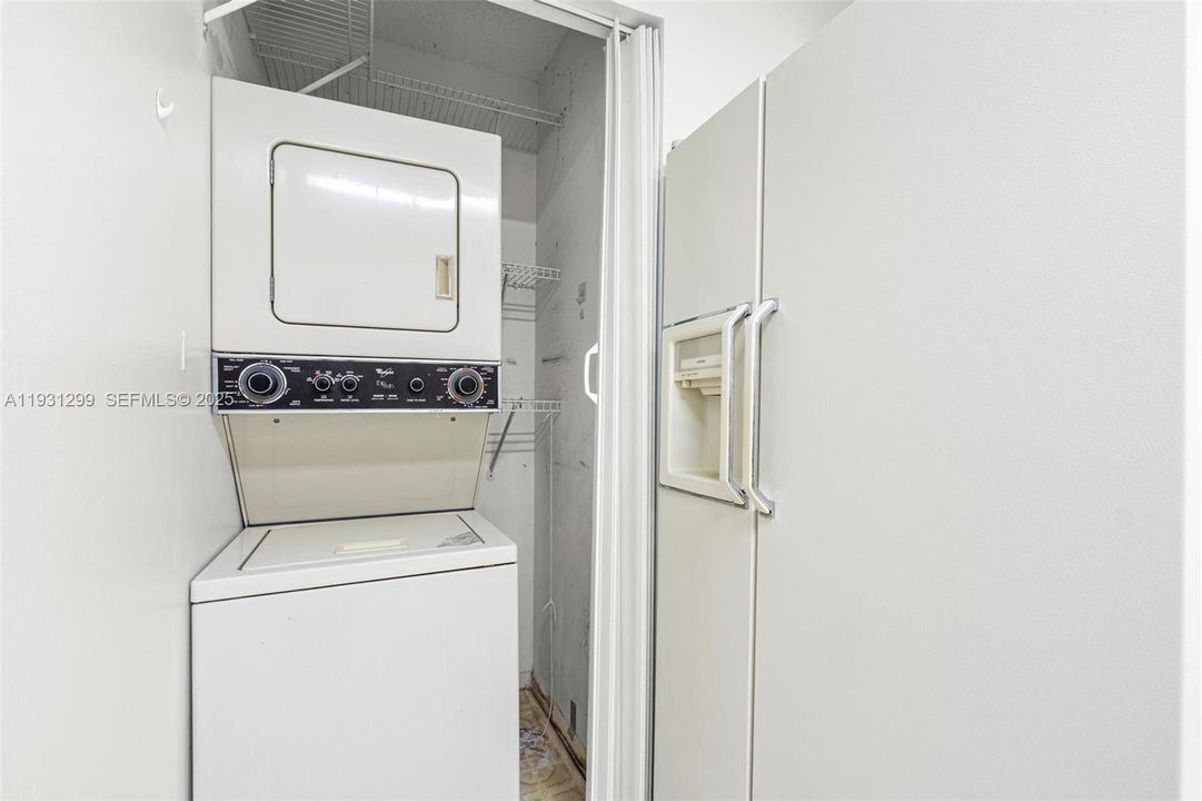 В аренду: $2,700 (3 спален, 2 ванн, 1081 Квадратных фут)