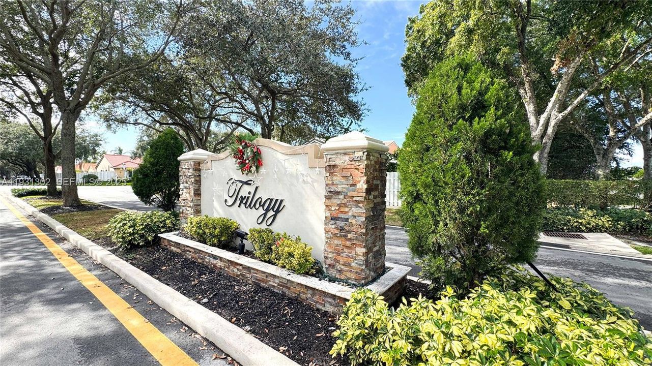 出租: $4,000 (4 贝兹, 2 浴室, 1794 平方英尺)